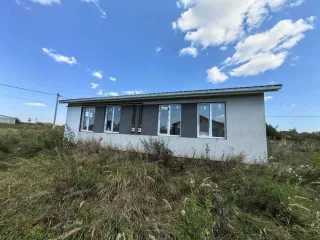 Два дома по 72.4 кв.м в Белгородской области. Жилой дом кадастровый номер 31:27:0302006:136, площадь 72.4 кв.м, адрес Белгородская область, Валуйский район, город Валуйки, улица Ясная, дом 2/32.