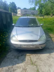 Ford Focus 2004 легковой, VIN X9FFXXEEDF4S42493, на условном ходу. VIN-номер частично не читаемый, требуется ремонт.