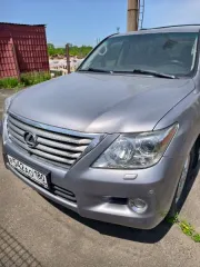 Lexus LX 570, 2011, государственный регистрационный номер P542AO180, VIN: JTJHY00W904065824. Обременения: отчуждение запрещено до 28-го года. Вид транспорта: легковой автомобиль. Объем двигателя: информация отсутствует. Год выпуска: 2011. Коробка передач: информация отсутствует. Привод: информация…