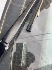 Skoda Yeti 2013 год выпуска, VIN XW8JF25L5DH710864, госномер Х433КТ799. ПТС и СТС оригиналы, 2 комплекта ключей. Автомобиль на ходу, имеется трещина на лобовом стекле и многочисленные мелкие царапины и сколы по кузову.