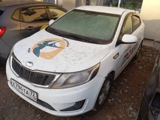 Kia Rio 2012 года, 107 лс, пробег 333784 км. Модель двигателя G4FA CW008063, цвет белый, объем двигателя 1396 куб.см. Установлена сигнализация Starline. Госномер Х794ТА72, VIN Z94CB41AACR044549.