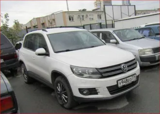 Volkswagen Tiguan 2013, 160 л.с., 186910 км, АКПП. Легковой автомобиль VOLKSWAGEN TIGUAN, 2013 года выпуска, VIN: XW8ZZZ5NZDG122214, КПП: Механическая.