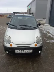 Daewoo Matiz BVD Kond 2007 года, VIN XWB4A11BV7A104341, двигатель F8CV502707K61, кузов XWB4A11BV7A104341, цвет перламутрово-серебристый, госномер Р057ВХ74, экологический класс не установлен. Техническое состояние удовлетворительное: незначительные царапины кузова, общий незначительный износ салона…