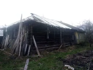Земельные участки 1040 кв.м, 1600 кв.м и жилой дом 65.6 кв.м, доли 3/4, Вологодская область. Земельный участок с кадастровым номером 35:28:0102024:17, расположенный по адресу: Вологодская область, р-н. Грязовецкий, с/а. Юровская, д. Анопино площадью 1 040 м. кв., доля в праве ¾. Земельный участок с…
