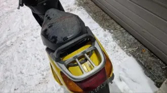 Мопед Honda Dio, без государственного номера. Рама № JF13-1027705. Комплектность и состояние не проверялись. Имущество обращено в доход государства. Документы отсутствуют. Находится в г. Красноярск. Пробег: 0 км. Год выпуска, мощность двигателя и экологический класс не установлены. Вид транспорта…