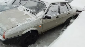 ВАЗ-21150 2003, ВАЗ-21099 1998. Легковой автомобиль ВАЗ-21150, 2003 г.в., г/н отсутствует, ярко-синего цвета, VIN: XTA21150033475986. Состояние т/с: многочисленные повреждения: вмятины, трещины, сколы лкп, очаги коррозии, салон частично разукомплектован, без аккумулятора, без ключей и документов…