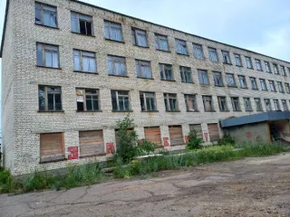 Нежилое здание 2587,7 кв.м с участком 1068 кв.м, Чувашия, Порецкий район. Здание с кадастровым номером 21:18:000000:4047 с земельным участком площадью 1068 кв.м., с кадастровым номером 21:18:120206:260, расположенный по адресу: Чувашская Республика, Порецкий район, с. Порецкое, ул. Кирова, д.58…
