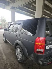 Land Rover Discovery, 2007 года, 190 лс, 386129 км, полный привод, АКПП, идентификационный номер (VIN): SALLAAA148A443693, год выпуска: 2007г., пробег 386129км., цвет темно-синий, ГРЗ Е678ОУ08. Имущество обременено залогом АО «ТБанк».