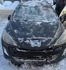 Peugeot 308, 2008 года, 120 лс, 200000 км, легковой автомобиль, марка: ПЕЖО 308, год изготовления: 2008, VIN: VF34E5FWC55286215, мощность двигателя, л. с. (кВт): 120 (88.26). Пробег уточнять при осмотре.