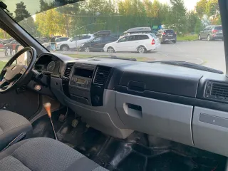 Грузовой автомобиль 2834 DE 2011 года выпуска, цвет белый. VIN: XU42834DEB0001348, ПТС: 52 НВ 418267, госномер: К940МК186. Страна-изготовитель: Россия. Модель двигателя: 421600, тип двигателя: бензиновый, номер двигателя: В0301026, мощность: 106,8 л.с. (78,5 кВт). Номер шасси отсутствует, номер…