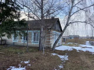 Жилое помещение с участком 52.9 кв.м, Новосибирская область. Единый объект недвижимости – жилое помещение с земельным участком, расположенное по адресу: Новосибирская область, Искитимский район, село Новолокти, улица Ленина, дом 16, квартира 1, в том числе: Квартира, назначение: Жилое, площадь…