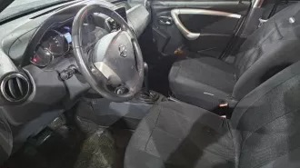 Автомобиль легковой: Nissan Terrano Идентификационный номер VIN: Z8NHSNHGD55421303 год выпуска 2016  Цвет: Серый Рабочий объем двигателя: 1998 см3 Мощность двигателя: 143 л.с. Паспорт транспортного средства  ПТС : Серия 78 ОН № 950559, выдан 11.04.2016