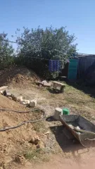 Земельный участок 900 кв.м и дом 89.8 кв.м, Саратовская обл. Адрес: Россия, Саратовская область, Александрово-Гайский район, поселок Васильки, улица Мирная, дом 1/1. Кадастровый номер участка: 64:01:030701:130. Кадастровый номер дома: 64:01:030701:132. Находится в долевой собственности, размер…