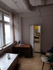 Нежилое помещение 598,2 кв.м, Череповец, Комсомольская ул., д.12, Вологодская обл. Общая площадь: 598.2, кадастровый номер: 35:21:0401001:2411. Назначение нежилого помещения: Свободное назначение, за исключением: - почтовой и логистической деятельности, в том числе деятельности по отправке и…