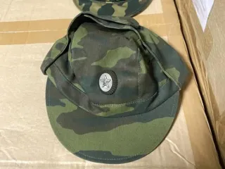 Вещевое имущество военного назначения Движимое военное имущество (кроме вооружения и боеприпасов): а) Вещевое имущество. Перечень имущества, подлежащего реализации указан в Приложении №1. Перечень имущества указан в прикрепленном файле "Приложение 1 вч 3424"