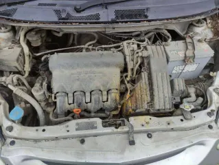 Honda Fit 2004 года, 86 л.с., пробег 300000 км, АКПП. Цвет серый. VIN отсутствует. ПТС 25ТО374964, госномер В989ТА96. Модель двигателя L13A, бензиновый, номер 1855928, мощность 86 л.с., объем 1339 куб. см. Номер кузова GD1-2033176. Экологический класс второй. Разрешенная максимальная масса 1275 кг…