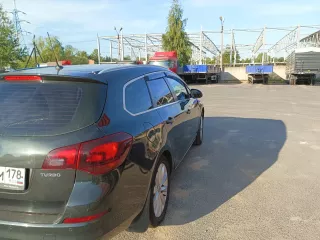 Легковой автомобиль Opel Astra Sports Tourer, год изготовления: 2012, VIN: XWFPE8DC1C0014765, цвет: Черный, разрешенная максимальная масса: 2045 кг, масса без нагрузки: 1503 кг, тип двигателя: Бензиновый, экологический класс: Четвертый, организация-изготовитель: ООО "АВТОТОР Т" (Россия)…