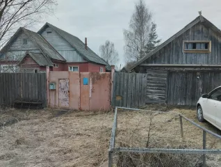 Жилое здание 97.7 кв.м и земельный участок 5000 кв.м, д. Климово, Торжокский р-н, Тверская обл. Объект индивидуального жилищного строительства, назначение: жилое, площадь 97,7 кв. м, этажность: 1, в том числе подземных 0, расположенный по адресу: Тверская обл, р-н Торжокский, с/п Большепетровское…