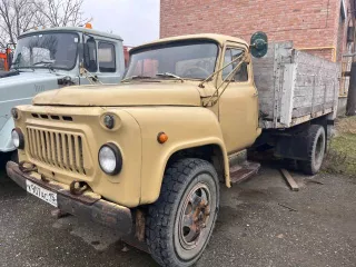 Автомобиль КО-514, 2019 года выпуска, идентификационный номер (VIN): XVL693210К0000477, цвет: оранжевый RAL 2009, г/н Е 677 НТ15. Автомобиль МАЗ (КС 35715), 2002 года выпуска, идентификационный номер (VIN): XVN35715020001559, цвет: белая ночь, г/н К697 АК15. Автомобиль ЗИЛ 431412, 1983 года…