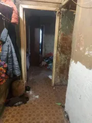 1/4 доли квартиры 47.8 кв. м в Тульской области, г. Новомосковск, ул. Олимпийская, д. 3а, кв. 62. Назначение: жилое, этаж 1. Кадастровый номер: 71:29:010702:581.