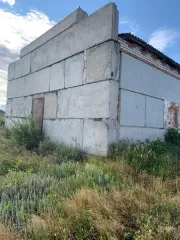 Нежилое здание 267,8 кв.м., Курганская область. Нежилое здание, общей площадью 267,8 кв.м., кад номер 45:22:040601:399. Курган «Нежилое здание, кадастровый № 45:22:040601:399, общей площадью 267,8 кв.м., 1995 года постройки, количество этажей - 2, в том числе подземных – 0, кадастровая стоимость –…