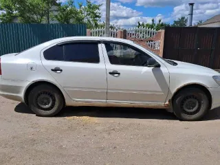 Skoda Octavia 2010, 102 лс, 400000 км, АКПП Skoda Octavia 2010 г.в. XW8DA11Z3BK258087. Пробег 400 тыс. Со слов собственника: есть расход масла 2.5 литра на 1000 км. Требуется замена АКБ. Неисправен центральный замок. Множественная ржавчина по кузову. Тормозная система требует обслуживания (замена…