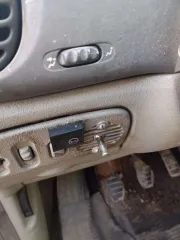 Renault scenic 2003 легковой универсал, марка: renault, модель: scenic, год изготовления: 2003, цвет: зеленый, vin: vf1ja1h0528598261, птс: 51тс646584, г/н: н028кт51. тех. описание: замок зажигания не работает, вместо него тумблер, печка течет, машина не заводится, нет тормозов, снят главный…