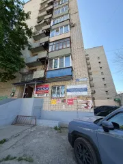 1/2 доли в квартире 17,1 кв.м, г. Чебоксары 1/2 доля в праве на жилое помещение, площадью 17,1 кв. м, расположенное по адресу: Чувашская Республика, г. Чебоксары, пр. M. Gorkogo, д. 9, к. 107 кадастровый №21:01:010109:1513 общая площадь: 17.1 вид жилого помещения: квартира кадастровый номер…