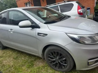 Kia Rio 2016 года выпуска, государственный регистрационный знак М427СН123, VIN Z94CB41ABHR398989. Обременение: арест.