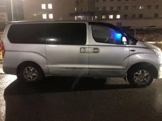 Hyundai Grand Starex 2010 года, 145 л.с., пробег 300000 км, АКПП. VIN: KMJWA37JBAU190694.