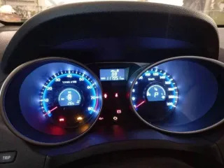 Hyundai ix35, 2012 года, 136 лс, 118000 км, АКПП еще Hyundai ix35, 2012 года, 136 лс, 118000 км, АКПП еще Автомобиль Hyundai IX 35, 2012 года выпуска, VIN TMAJU81BBDJ368499