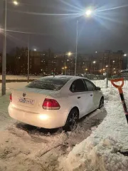 Volkswagen Polo, 2014 года, 105 лс, 256000 км. Транспортное средство марки ФОЛЬКСВАГЕН РОLO 2014 года выпуска, идентификационный номер ХW8ZZZ61ZЕG070033, государственные регистрационные знаки: Х262СО47. Залогодержатель: АО Ингосстрах Банк (АО Банк Инго, ИНН 7714056040).