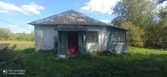 Доля дома 41,8 м² и участка 4700 м² в Курской области. 1/6 доля жилого дома, площадь 41.8 кв.м., назначение: Жилое, количество этажей: 1, адрес: Россия, Курская область, Золотухинский район, д. Дерлово, д. 4, кадастровый номер: 46:07:120501:168. 1/6 доля земельного участка, площадь 4700 кв.м…