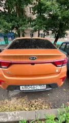Седан Kia Rio 2020 года, оранжевый, VIN Z94C241BBLR179349, госномер А804ВС156, мощность двигателя 122 л.с.