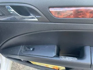 Skoda Superb 2010 года выпуска, 152 л.с., 250000 км, АКПП, легковой автомобиль, марка/модель Skoda Superb, номер кузова VIN XW8AB83T3BK300355, год выпуска 2010.