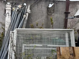 Металлические изделия 641 шт 165 кг Годные остатки: металлические изделия, лом черного и цветного металла – 641 штука, 165 килограмм Реализуется в качестве годных остатков, а также в качестве вторичного сырья, лома, утиля. Описание см. в разделе "документы" п. 3 извещения. Имущество продается в том…