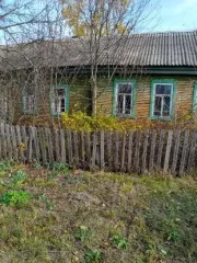 Продается 1/2 доля в общей долевой собственности на жилой дом площадью 36,9 кв.м, кадастровый номер 58:21:0510402:163, земельный участок площадью 2500 кв.м, кадастровый номер 58:21:0510402:158 по адресу: Пензенская область, Нижнеломовский район, с. Мичкасские Выселки, ул. Крюковка, дом 46. Цена…