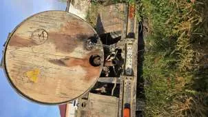 Бочка для воды 1,2 м3 Сретенск. Ёмкость - бочка для воды (телега) 1,2м3. Состояние крайнее удовлетворительное, близкое к "условно пригодному". Требует восстановительных ремонтных работ. Внешний вид пригодный. Продолжение эксплуатации невозможно без капитальных затрат. Местонахождение: Забайкальский…