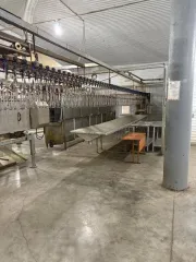 Имущественный комплекс в Татарстане: здание цеха забоя 1072 кв.м, контора 589.3 кв.м, гараж 294.6 кв.м, склад минеральных удобрений 1186.2 кв.м, арочный склад 657 кв.м, зернохранилища 620.4 кв.м и 625.5 кв.м, пункт технического обслуживания 388.7 кв.м, фуражный склад 1124.7 кв.м, зерносклады 629.2…