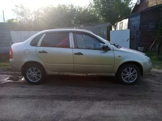 Лада 111830 Калина 2008 Легковой автомобиль, марка: Лада, модель: 111830 Калина, год изготовления: 2008, цвет: бело-желтый перламутровый, VIN: XTA11183080146895, ПТС: 63МР965667, г/н: Н793МС152, мощность двигателя, л. с. (кВт): 80,9 (59,5) Обращаю внимание, что не работает ручник, глушитель требует…