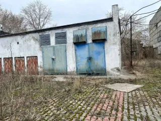 Имущественный комплекс, земельный участок 30613 кв.м, здания 5306.9 кв.м, 458.4 кв.м, 300.7 кв.м, г. Коркино, Челябинская область. Имущественный комплекс в составе: земельный участок площадь 30 613 кв.м кадастровый номер: 74:31:0104020:14, категория земель: земли населенных пунктов, разрешенное…