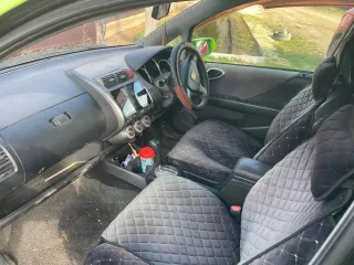 Honda Jazz 2004, состояние авто: требует ремонта. Легковой автомобиль, модель (марка): Honda Jazz, VIN: JHMGD18505S221200, год выпуска: 2004, техническое состояние: по ходовой части: замена шин, масел и жидкостей.