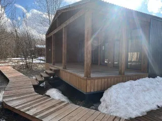 Дом 116,2 кв.м. и участок 1200 кв.м., Удмуртская Республика, Завьяловский район. Здание, назначение: жилой дом, количество этажей (в том числе подземных) 1, общая площадь 116,2 кв. м., адрес (местоположение): Удмуртская Республика, муниципальный округ Завьяловский район, территория днт Долгуша…