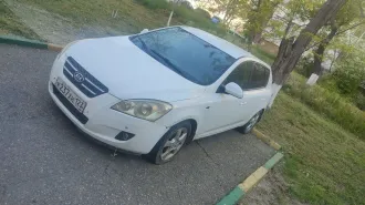 Легковой автомобиль: Kia ED (CEE'D), идентификационный номер XWEFF242290005028, год выпуска 2008, государственный номер К237ХН123, в залоге