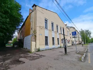 Кинотеатр 1294,3 кв.м, г. Ярославль (объект культурного наследия), открытый аукцион в электронной форме по продаже недвижимого имущества, расположенного по адресу: г. Ярославль, ул. Свердлова, д. 9, в составе: здания, назначение: нежилое, наименование: кинотеатр, количество этажей - 3, в том числе…