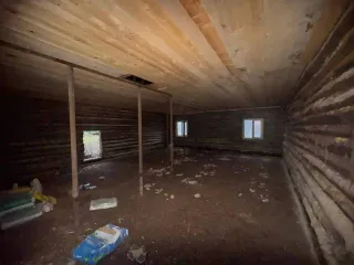 Недостроенный дом 80,4 м², участок 1319 м², Башкортостан. Деревня Дорошевка, улица Рябиновая, дом 15А. КН земельного участка 02:20:010202:277, площадь 1319 кв.м. КН дома 02:20:010202:283, площадь 80,4 кв.м. Степень готовности дома 45%.