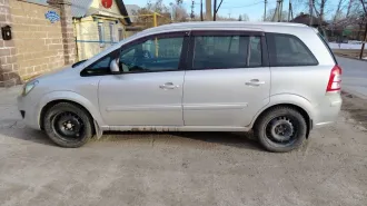 Opel Zafira 2012, VIN: XWF0AHM75C0002137, цвет кузова: Серебристый