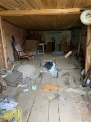 Гараж 30 кв.м и участок 45 кв.м в Коми. Нежилое здание (гараж), кадастровый номер – 11:09:5501002:4475, площадь 30 кв.м., по адресу: Республика Коми, Удорский р-н., пос. Усогорск, ул. Дружбы, д. 10 и земельный участок под ним, кадастровый номер 11:09:5501002:584, площадь 45 кв.м.