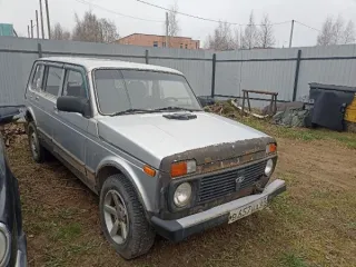 Легковой автомобиль LADA 213100 2011 года. VIN: XTA213100B0128419. Марка, модель: LADA 213100. Категория: B. Год изготовления: 2011. Двигатель: модель 21214, номер 9438914, бензиновый, объем 1690 куб. см, мощность 80,9 л.с. (59,5 кВт). Цвет кузова: светло-серебристый металлик. Экологический класс…