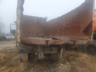 Рама от самосвала Hino 655191 JHDFLV00017143 VIN X896551CACOBA7150 госномер E560КУ28, 2012 год выпуска, находится в Благовещенске (Свободный).